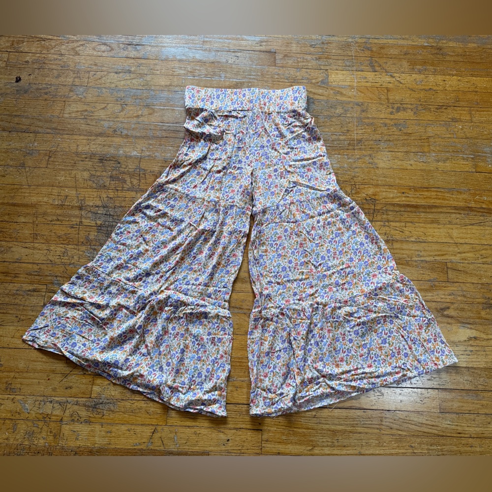 Preloved-‎ Everyday Chic Boutique - Floral Wide-Leg Pant